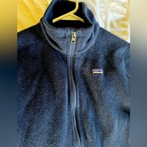 Navy blue better sweater boys XL 14. VGUC Patagonia